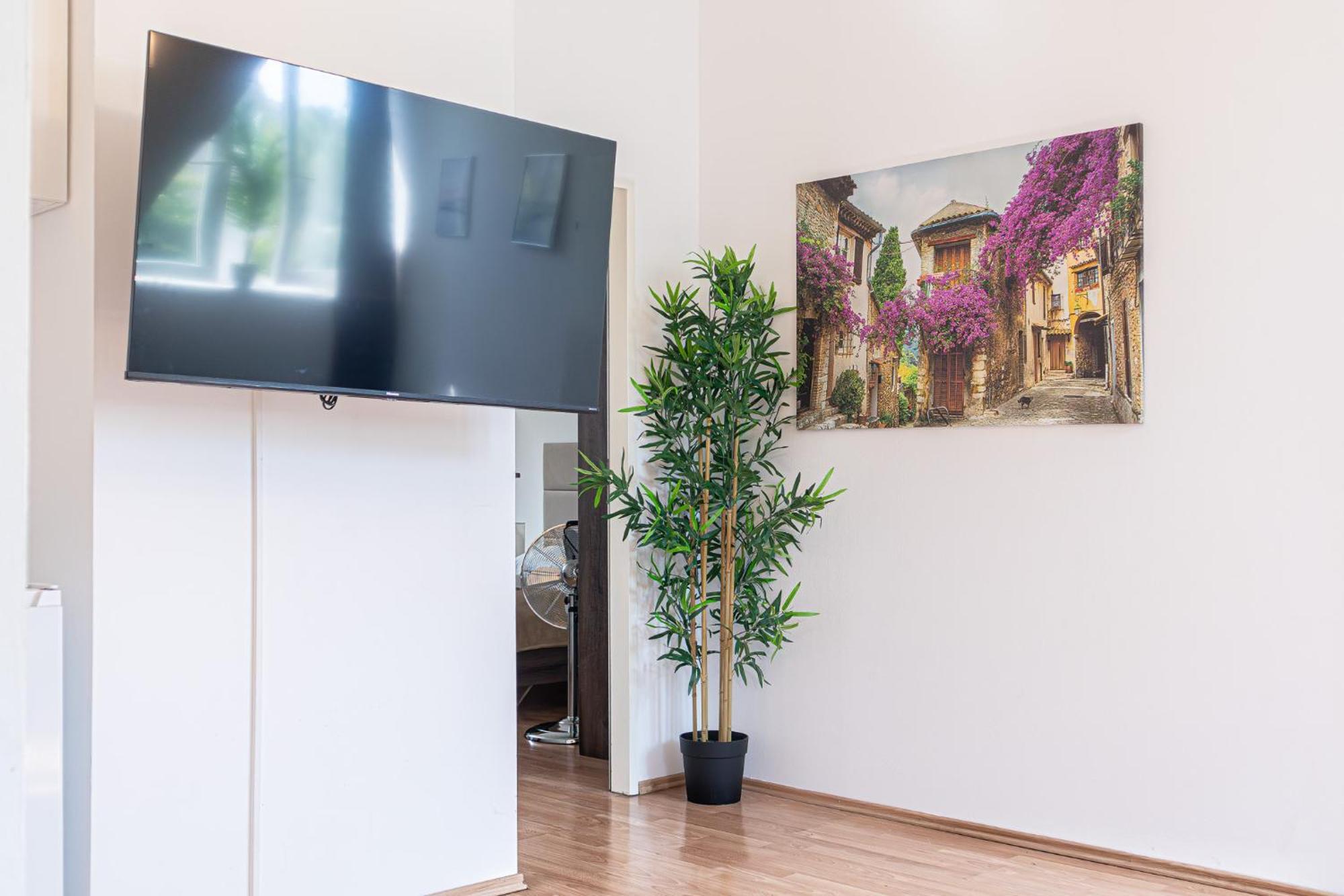 Spacious 2Br Apt Great Location - Near Schoenbrunn Wien Exterior foto